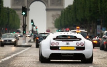  Bugatti Veyron    
